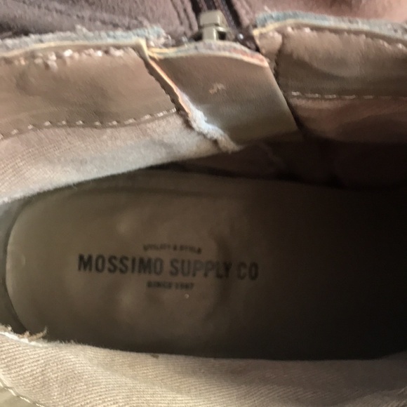 Mossimo supply Co. Gray suede, chunky heel, zip up, ankle booties size 8.5 - Picture 8 of 12